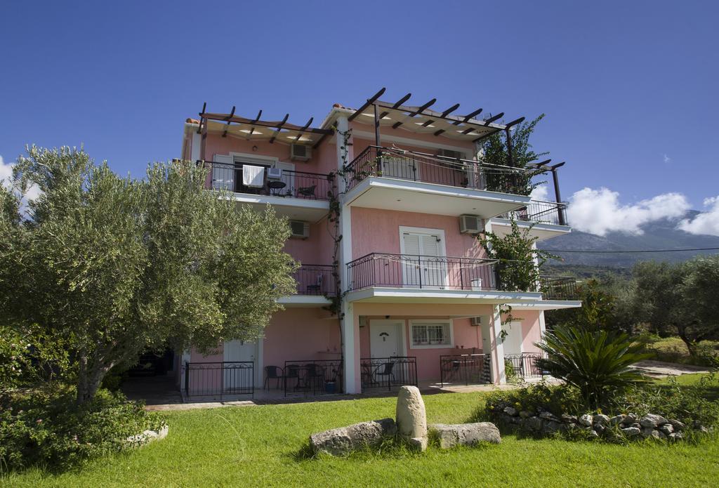Elpida Studio Trapezaki  Exterior photo