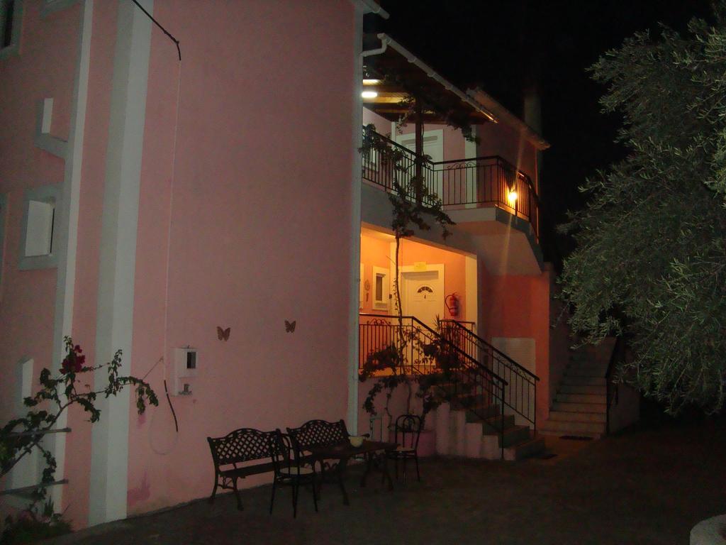 Elpida Studio Trapezaki  Exterior photo