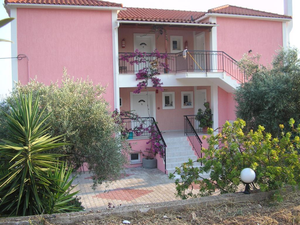 Elpida Studio Trapezaki  Exterior photo